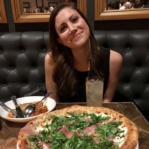 Meet your Posher, Emily